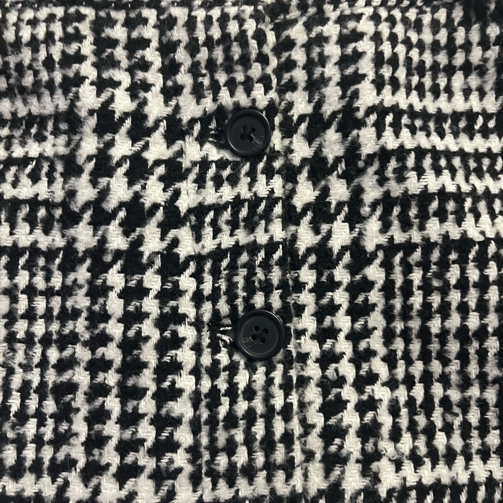 🔥206–Chic Black and White Plaid Mini Skirt - Picture 2 of 4